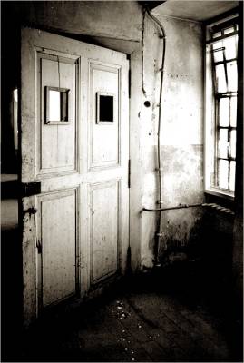 house where nobody lives 04